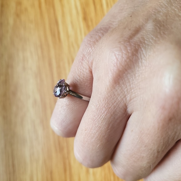 Jewelry - Ring